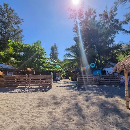 Prince Ludwig Beach Resort San Antonio  Exterior photo